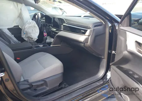 2025 Toyota Camry Le from USA, damaged, VIN 4T1DAACK9SU581247